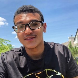 Meet your Posher, Nicholas